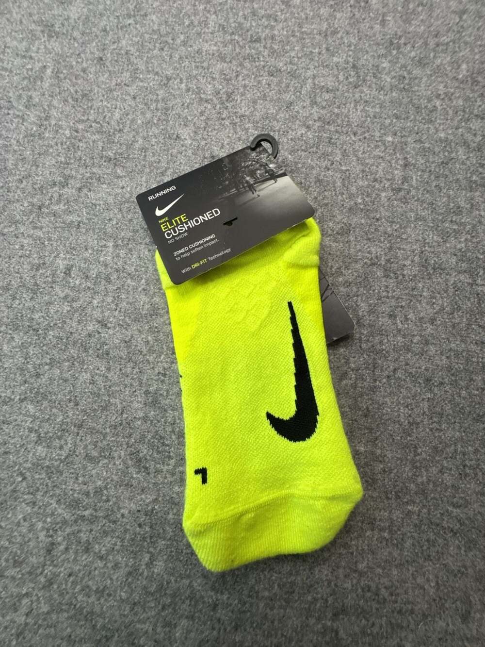 Nike Elite Cushioned No Show Running Socks Volt Black Size 6-7.5